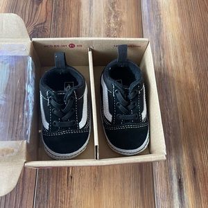 Size 3 baby vans